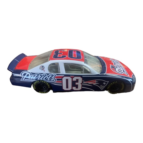 Nascar collectables 03 Patriots toys car NFL - Picture 3 of 7